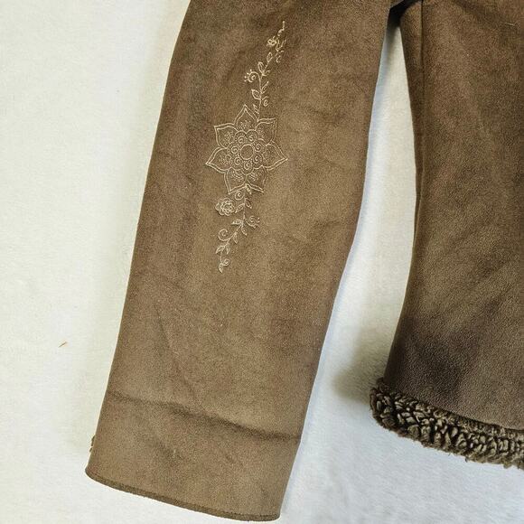 LL Bean Vintage SzM faux suede brown Y2K Floral Embroidered on sleeves n back. - Picture 9 of 16